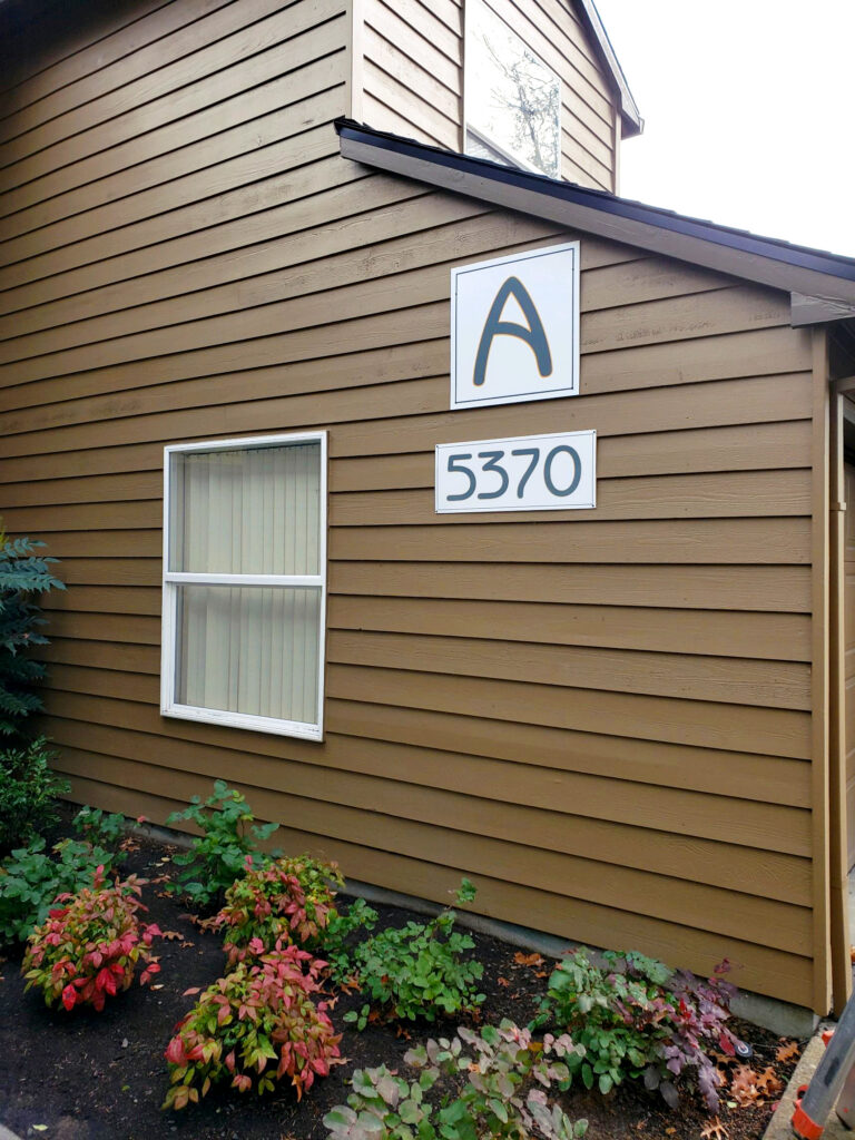 OswegoGardens_BuildingSigns_adj